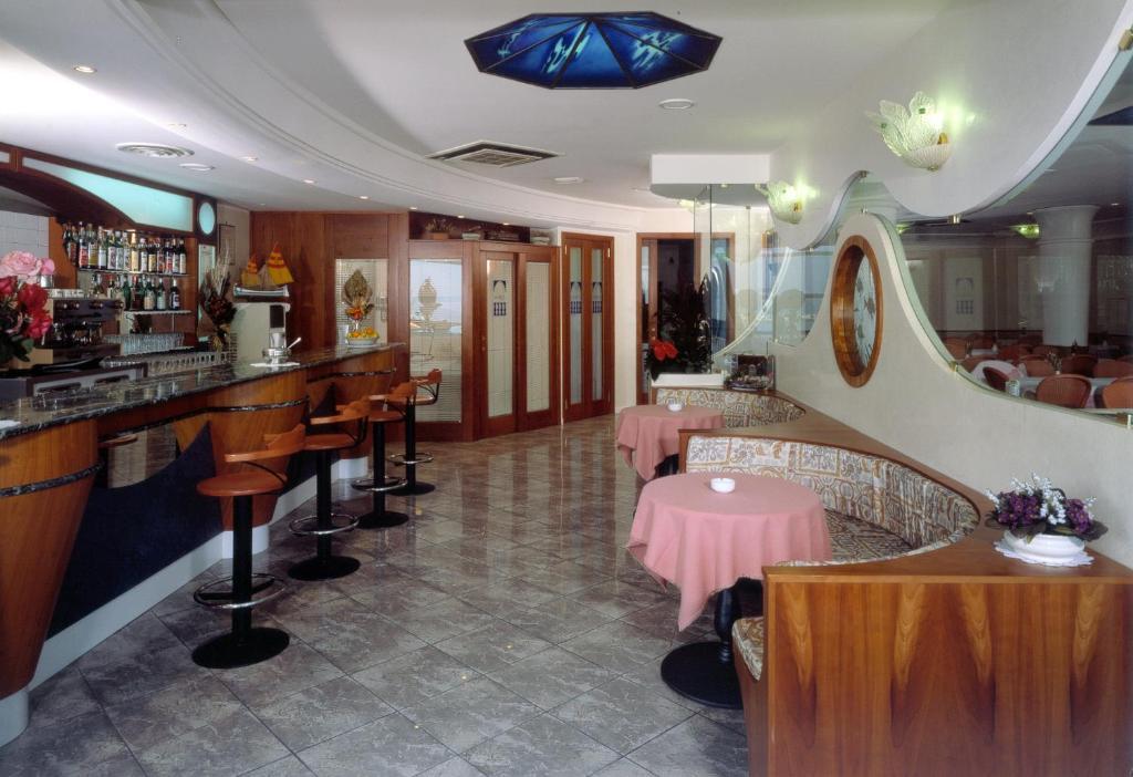 Hotel Titanus Bellaria-Igea Marina Exterior foto