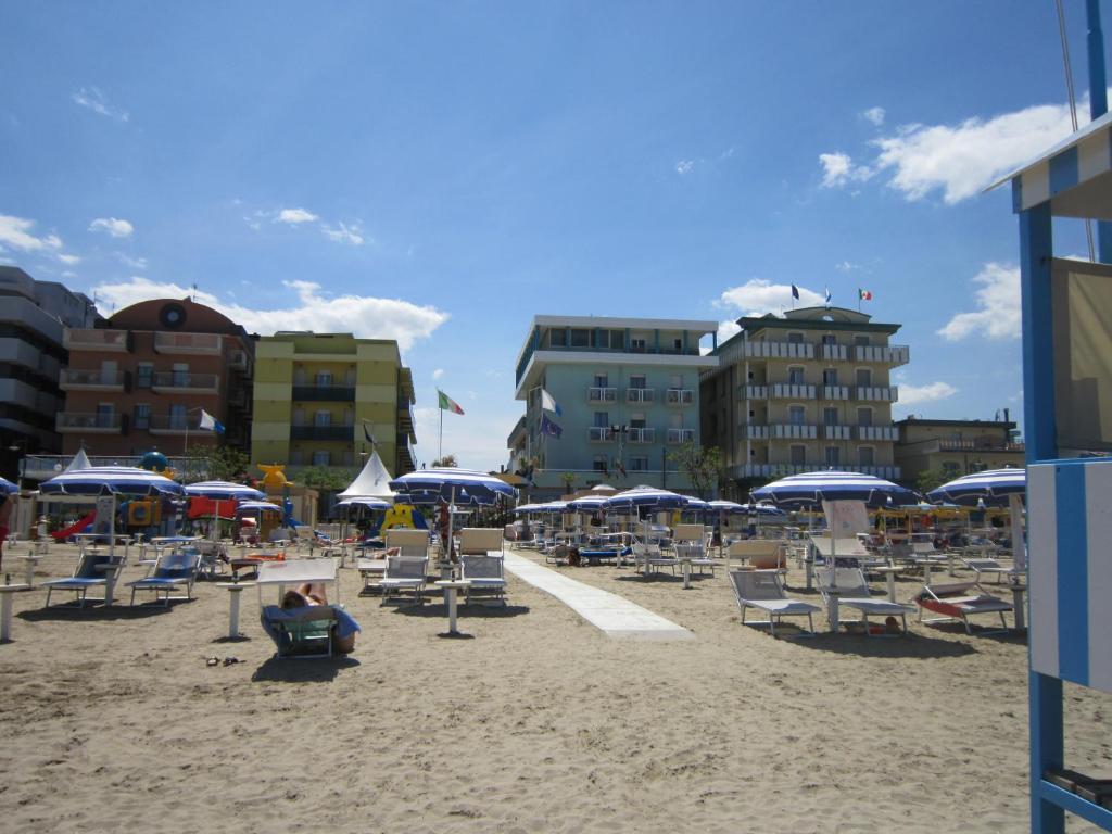 Hotel Titanus Bellaria-Igea Marina Exterior foto